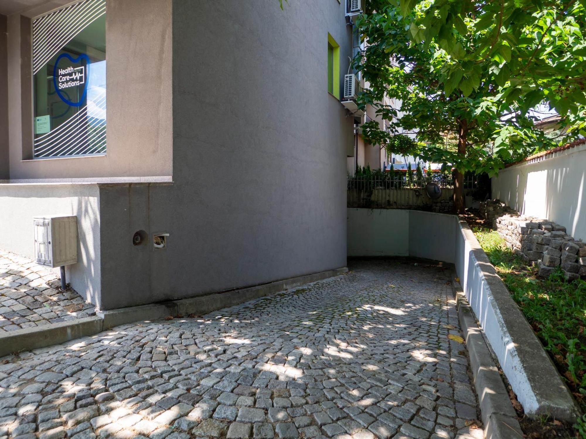 Слънчев Апартамент С Балкон До Болница Света София Exterior foto